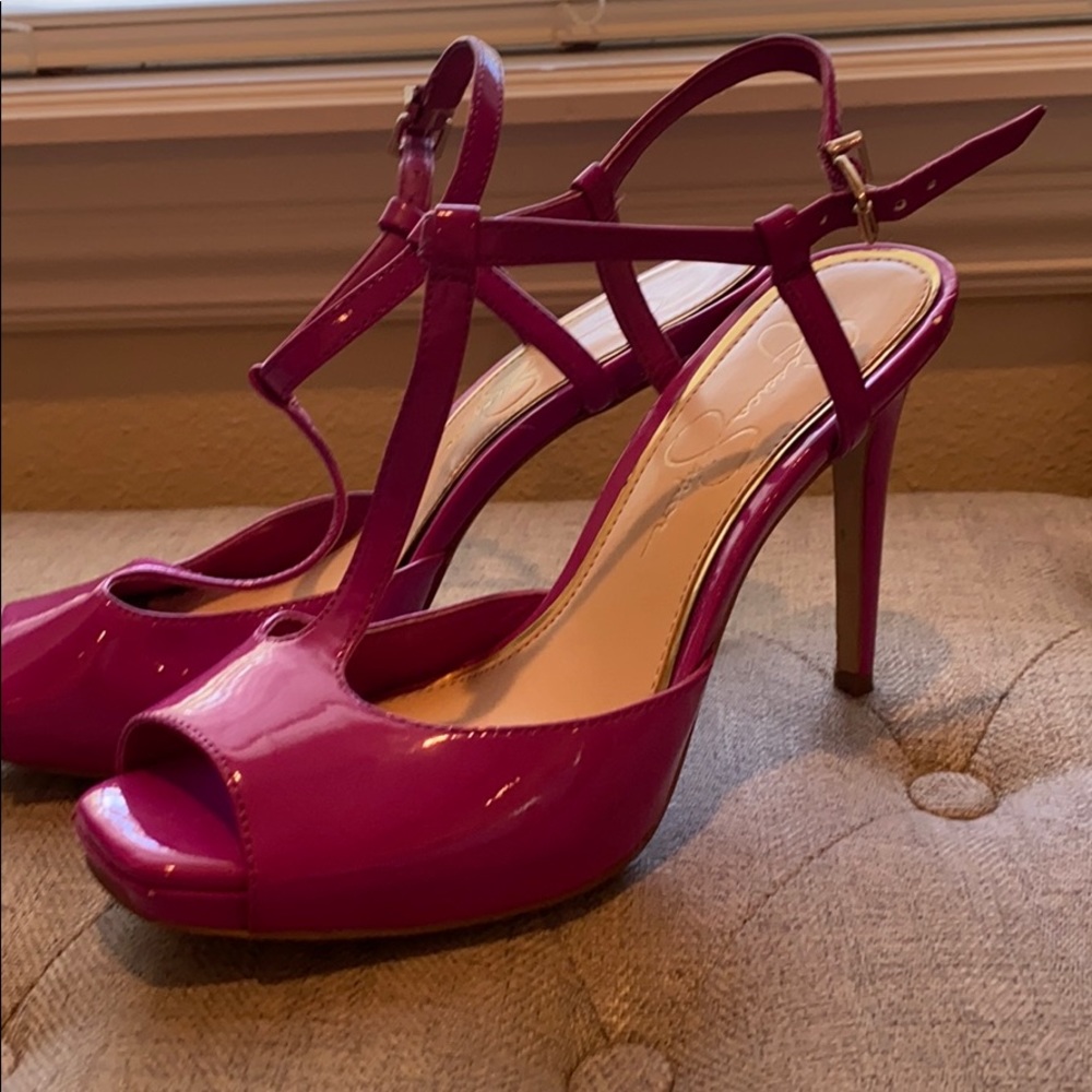 Jessica Simpson Magenta stilettos!! Size 8